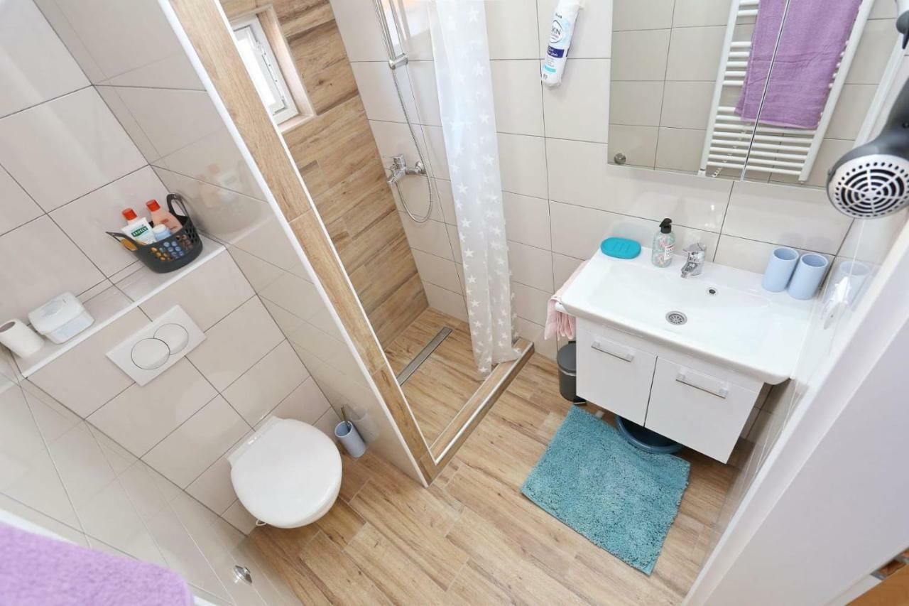 Appartamento Malu Vir Esterno foto